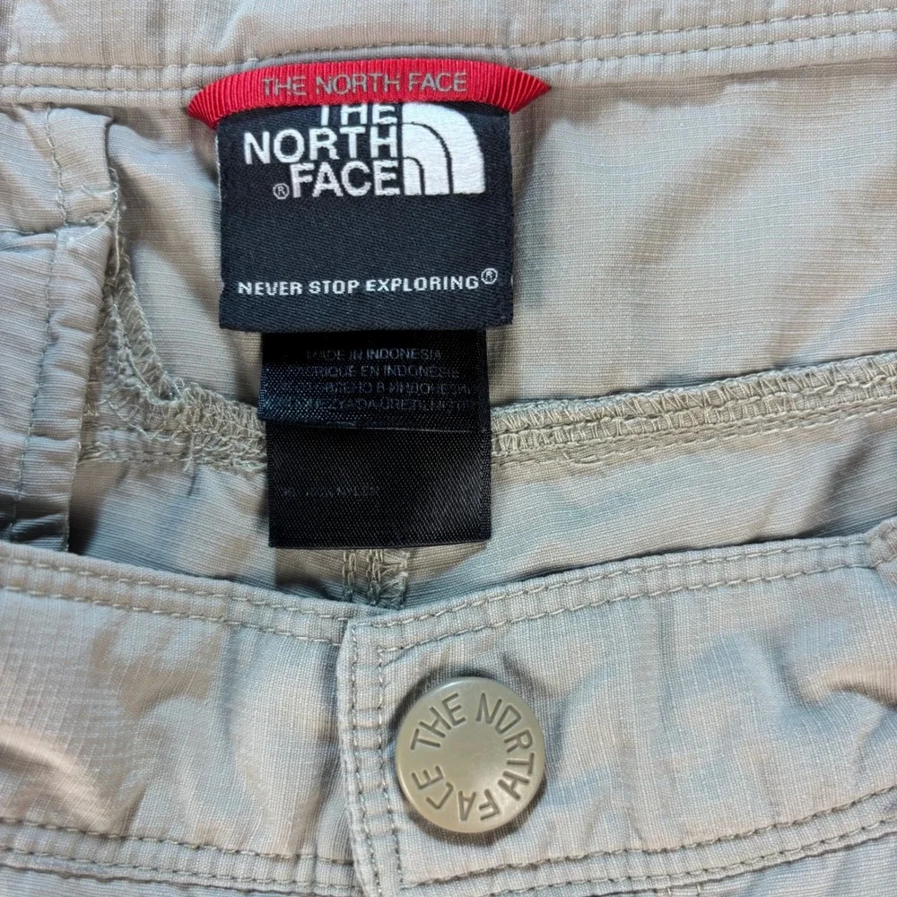 The North Face Men's Cargo Hiking Shorts Tan Nylon Trail Outdoor Pockets Size M‎